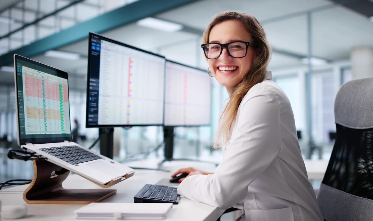 A importância de investir em treinamento de secretárias para clínicas médicas